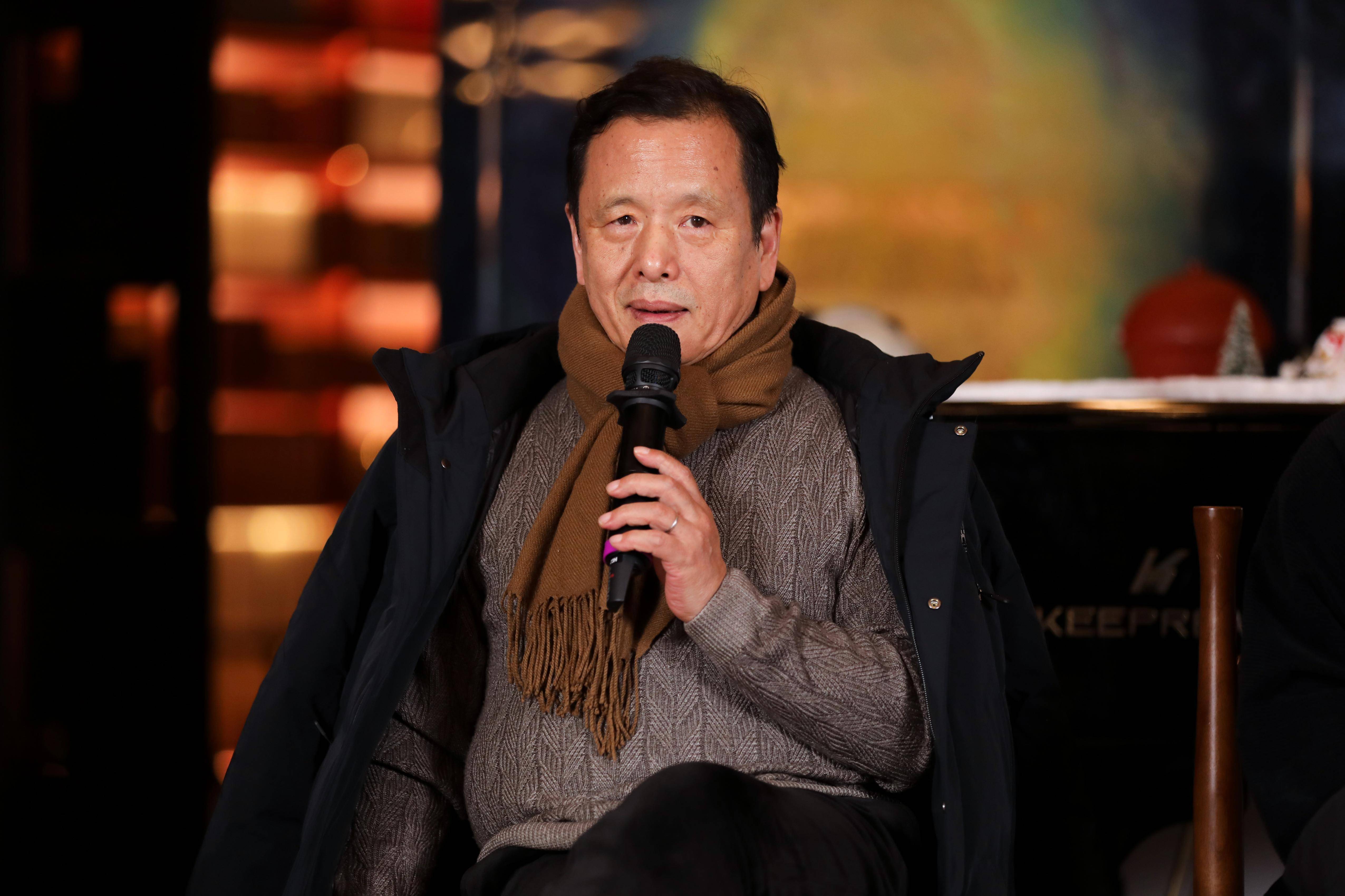 当“公主”不再是等待救援的弱者，而是握紧拳头的勇士——张天翼小说集《人鱼之间》出版_女性_敬泽_童话