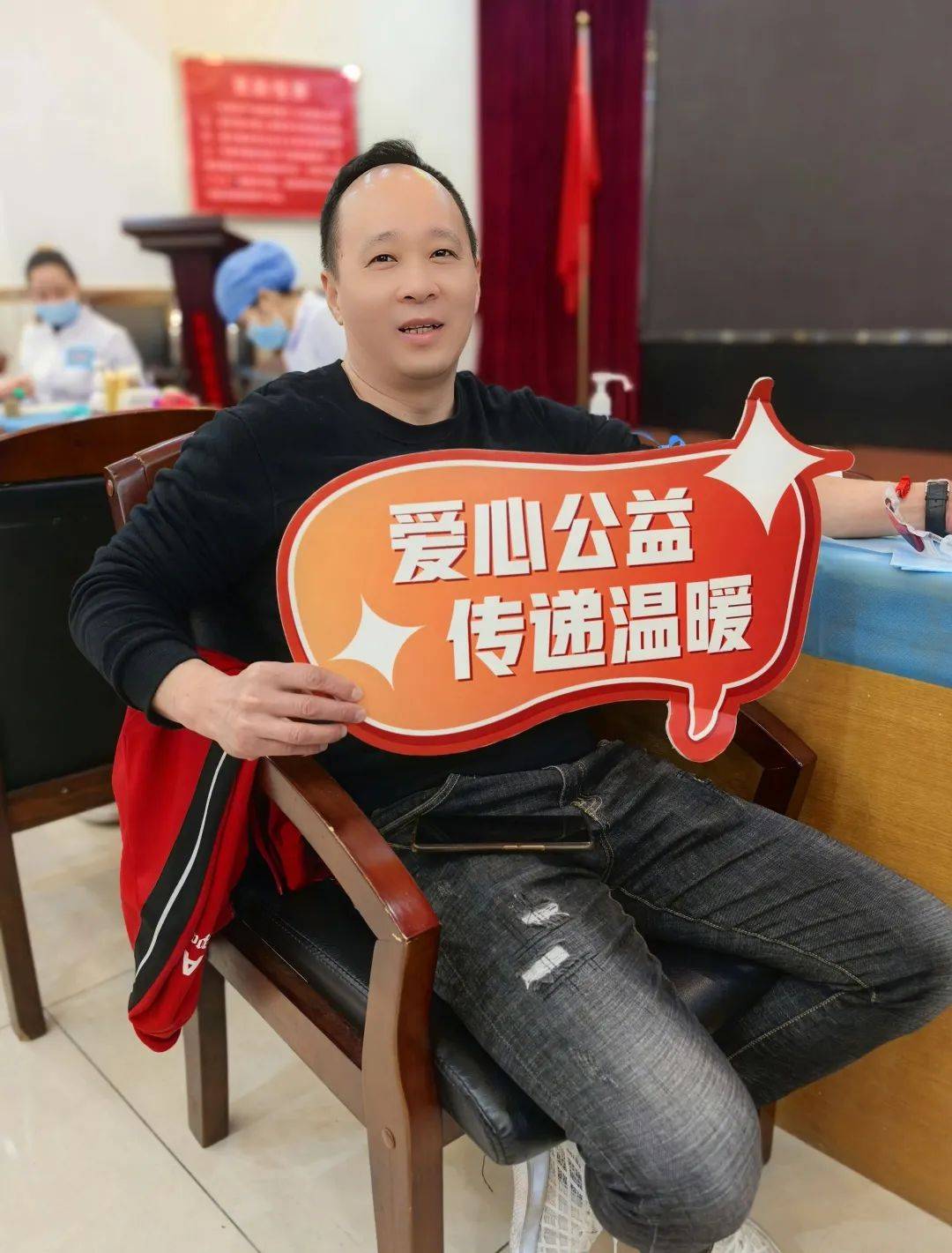 这个爱心义举,为寒冷冬日注入股股暖流!