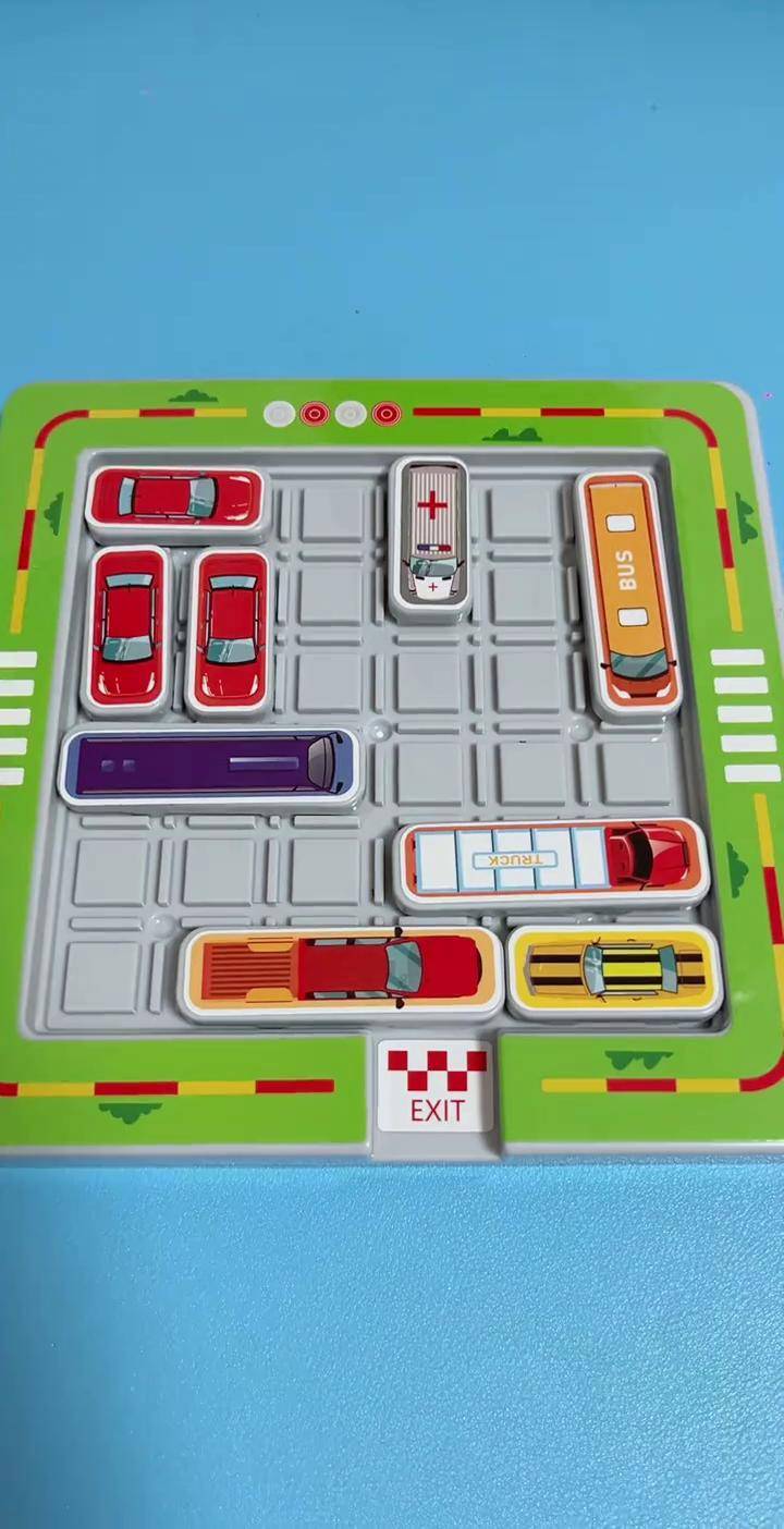 汽车华容道早教益智 益智玩具 动手动脑 玩具车 专注力培养