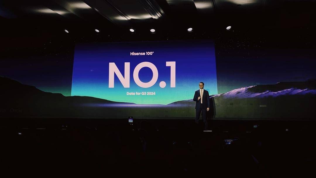 海信发布全球首台116英寸RGB-Mini LED电视,色彩表现超越QD-OLED 海信发布全球首台116英寸RGB-Mini LED电视,色彩表现超越QD-OLED