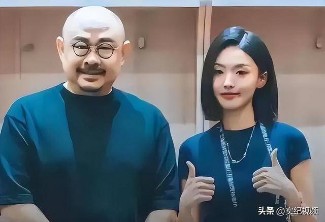 周煜琦曝刀郎北京演唱会吃火锅,全场消费徐子尧负责,理由很逗 周煜琦曝刀郎北京演唱会吃火锅,全场消费徐子尧负责,理由很逗