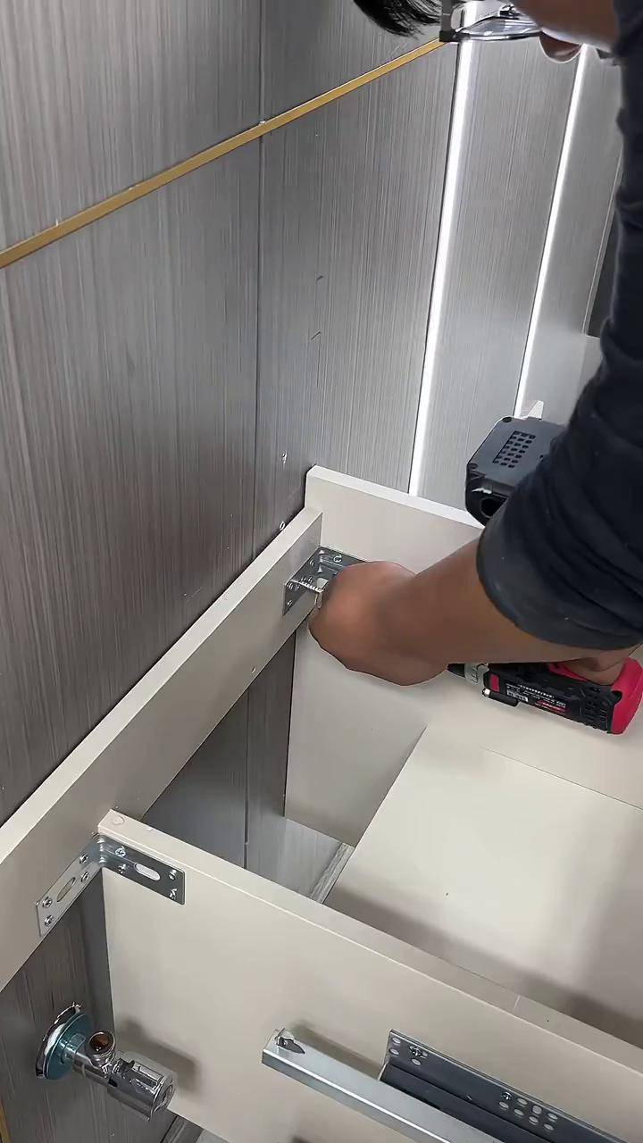 马桶安装：如何为您的卫生间换上新装
