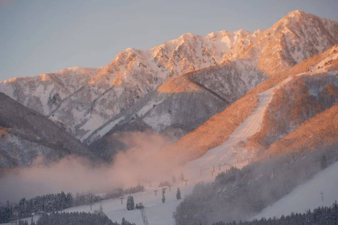 30岁放弃高薪，我在雪山村庄做“吉祥物” -华闻时空