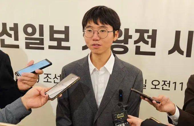 韩围棋协会将修改围棋规定，韩国网友呼吁裁判承认卞相壹犯规