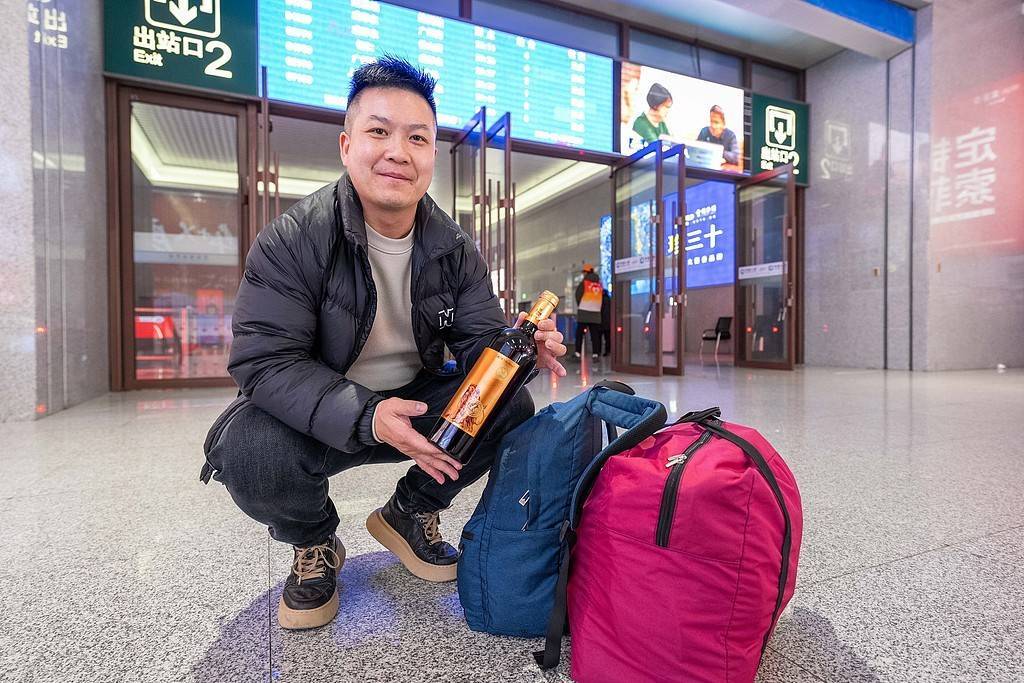 图片[7]-回家的路：鼓囊囊的包裹，都是沉甸甸的爱 -华闻时空