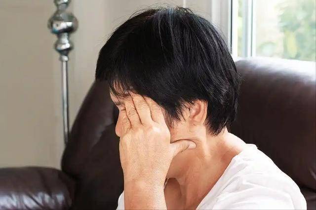 正确服用降压药：不只是遵医嘱那么简单，降压药使用的注意事项：不容忽视的细节