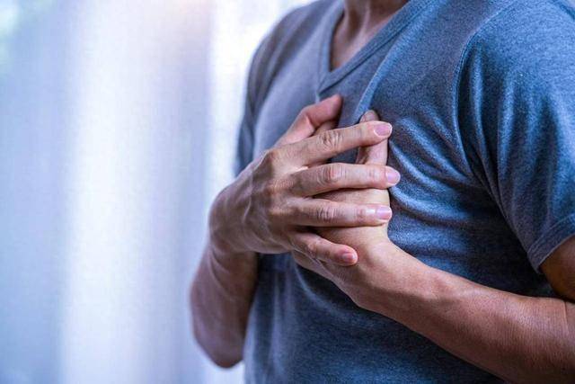 男性健康警示：雄性激素枯竭引发的疾病风险，男性健康危机：雄性激素枯竭不容忽视