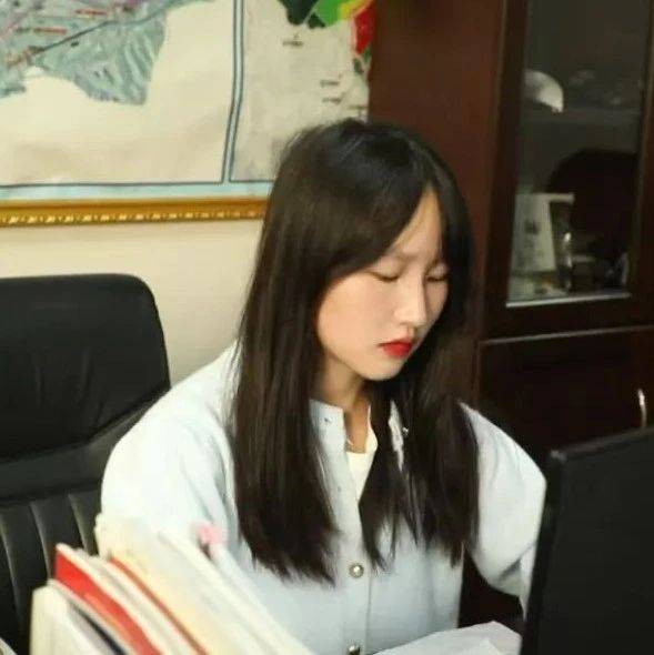 杨永琴:用笔尖书写龙城故事_开发区_青春_志愿