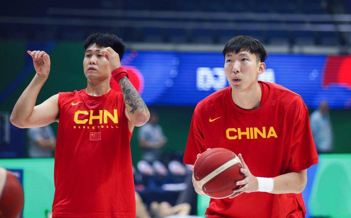 不是赵继伟！赵睿成男篮新队长，周琦辅助，2019年输球组合要复仇