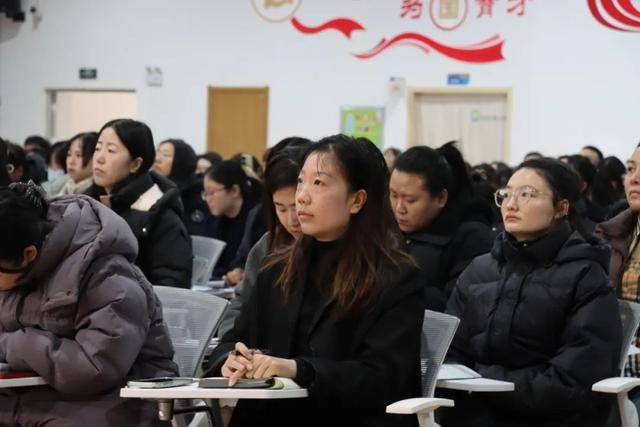 西安市浐灞第十学校举行教师心理健康培训暨“陕西师范大学教育教学实践基地”授牌仪式(图4)