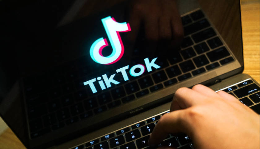 时隔近一个月后，TikTok重新上架美国苹果与谷歌应用商店 -华闻时空