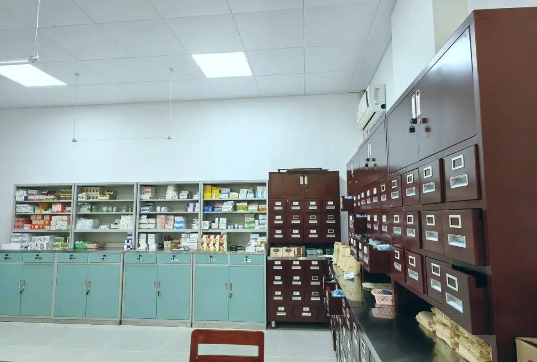 喜迁新址,两社区卫生服务站焕新升级