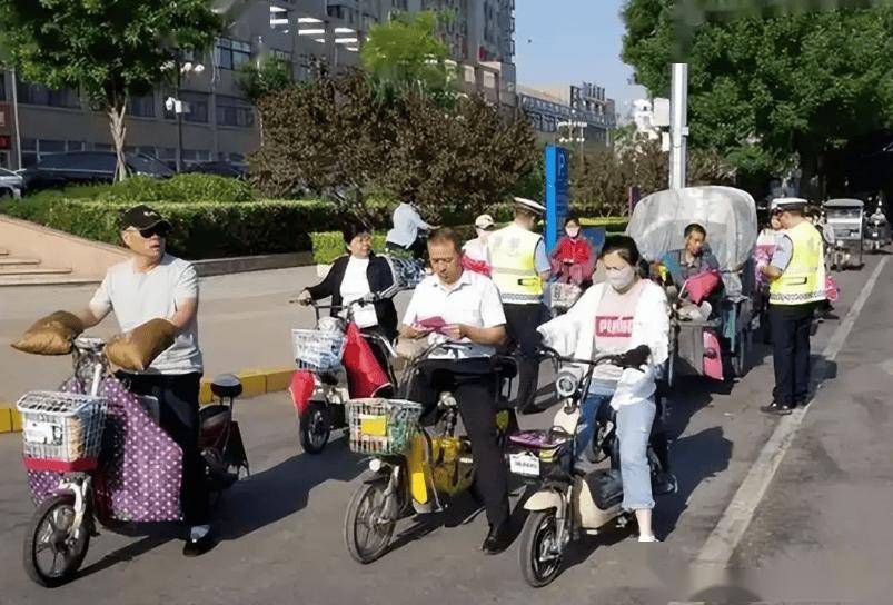 电动车新国标2025年修订版：管理严格，民众有话要说，2025电动车新国标实施，管理严格下的民生诉求
