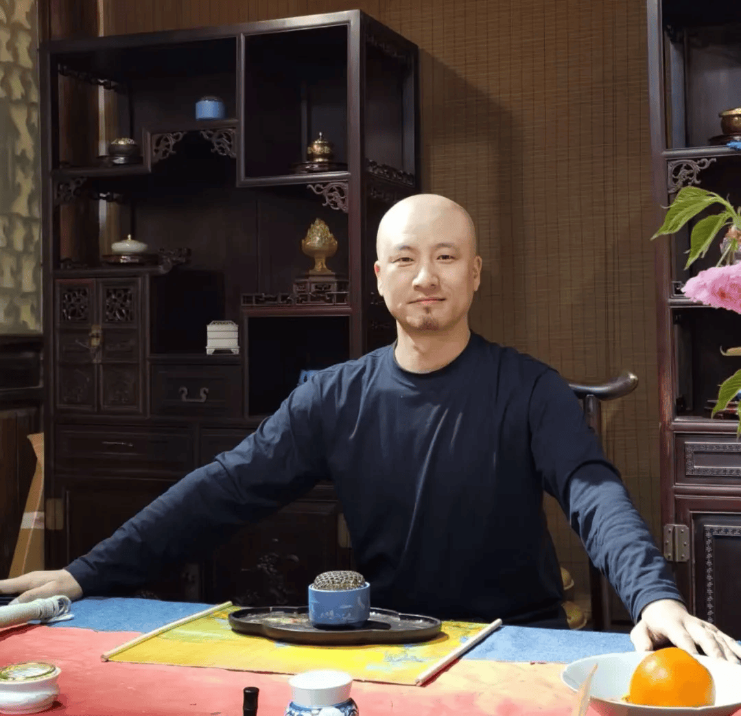 张一导演