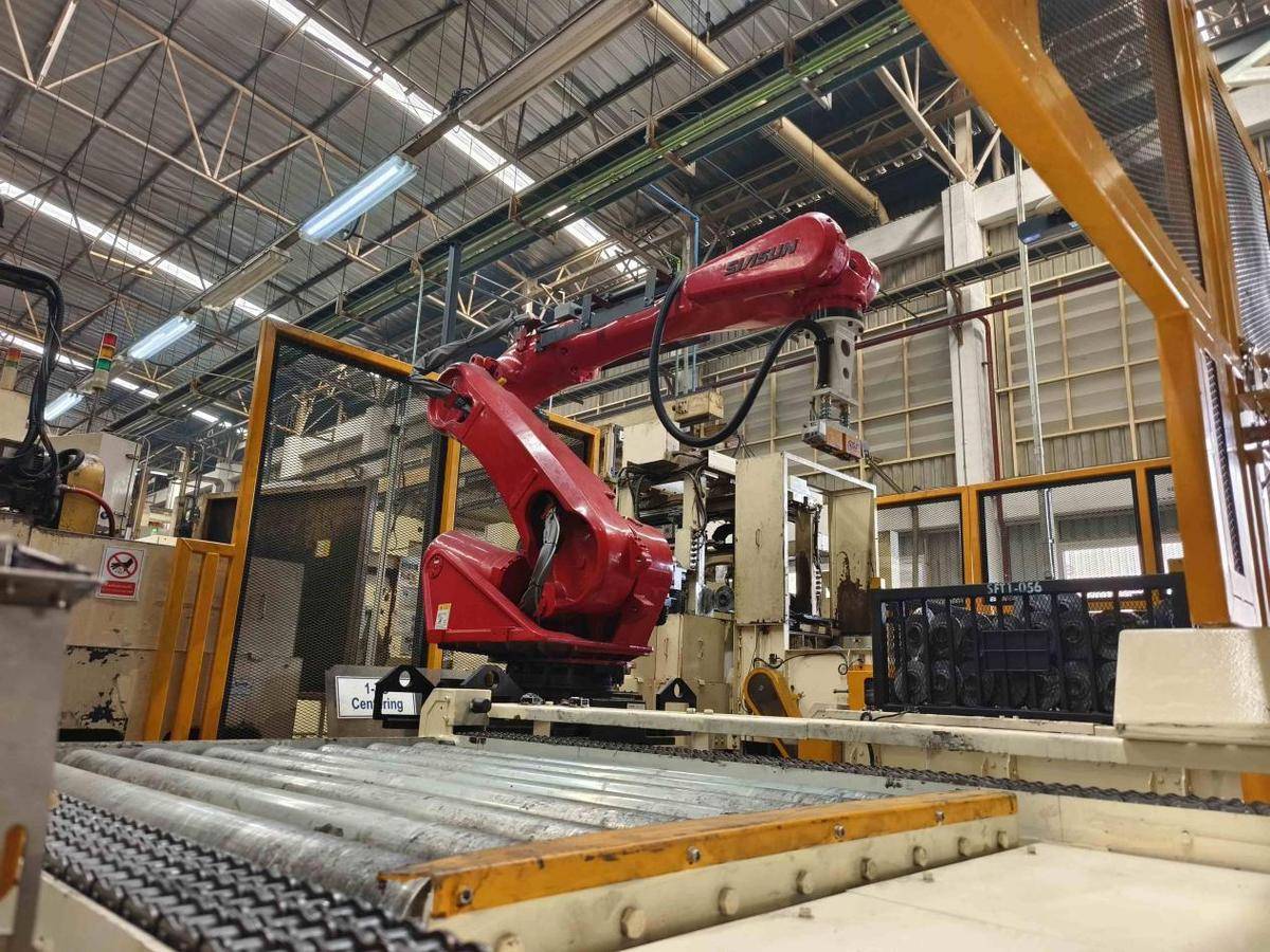 新松机器人携手客户"爆改"泰国智造