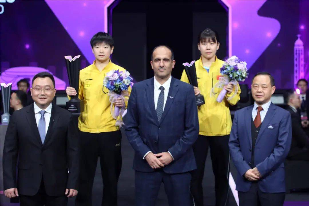 WTT重庆冠军赛2025收官!王楚钦、孙颖莎分别夺得男女单冠军 WTT重庆冠军赛2025收官!王楚钦、孙颖莎分别夺得男女单冠军