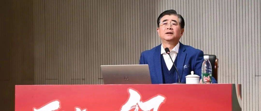 咖评:从宋局到任局到翟总,支持有情怀的人总不会差!_严俊君_泓泉_足球