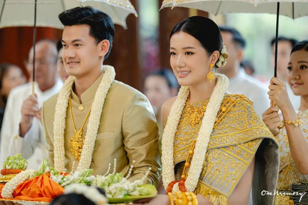 金边市长千金嫁富商之一,网友感叹:太壕啦~