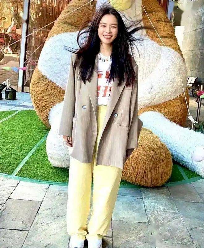 现在的徐若瑄把健康放在第一位,不再像年轻时那样追求事业上的成就.