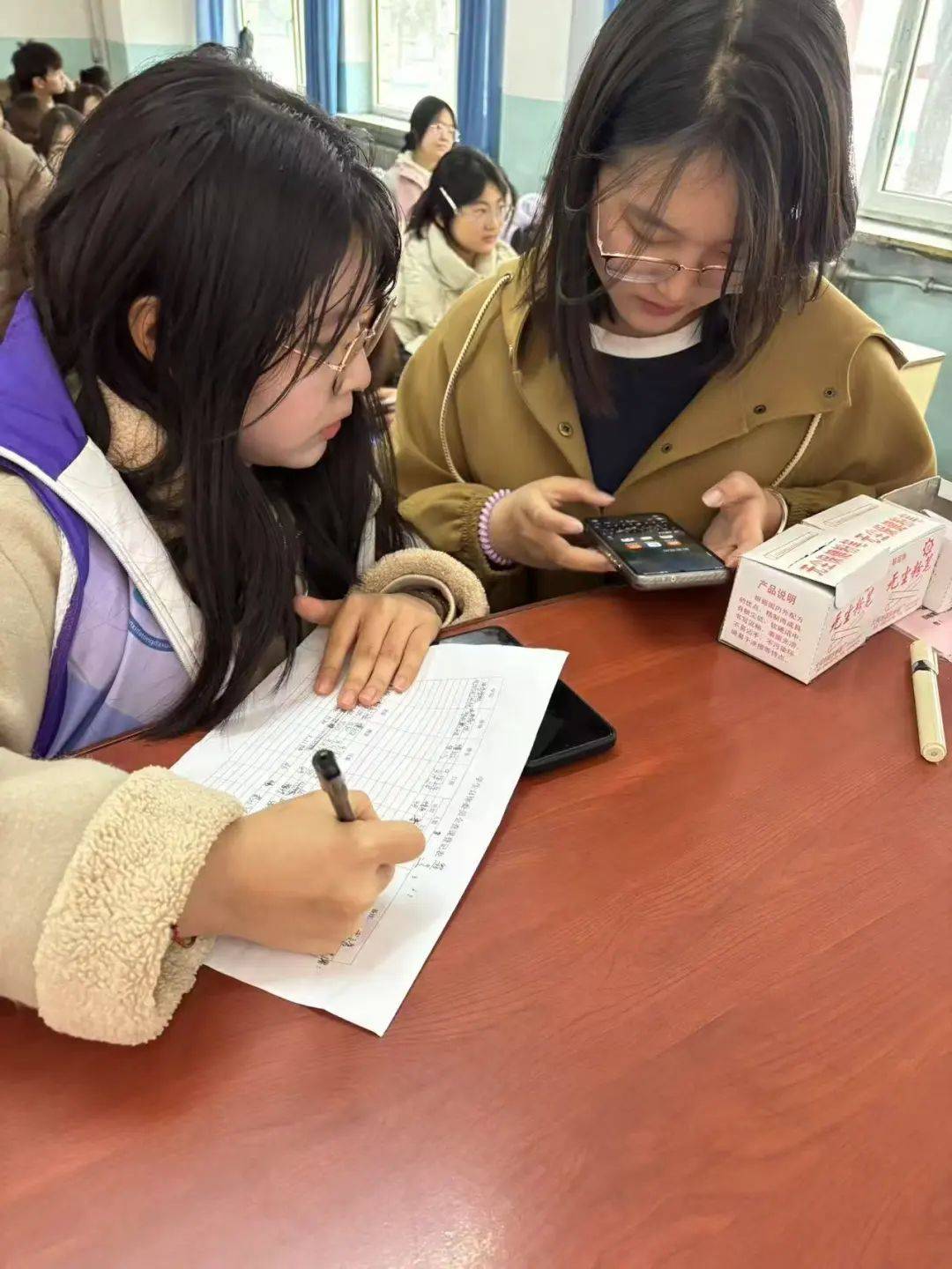 及班长进行了及时有效的对接与沟通对请假迟到等行为做了详细的记录