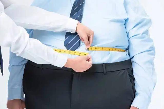 高血糖人群午睡指南：细节决定健康，高血糖人群午睡，可能带来这些身体变化！