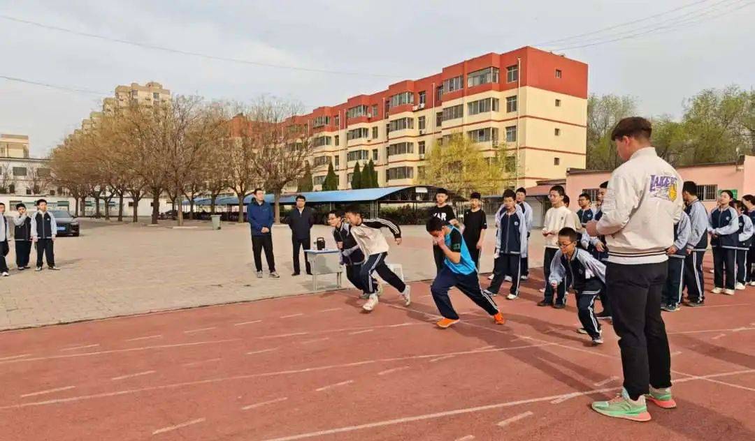 健影腾风淬体魄 班级竞逐绽风华