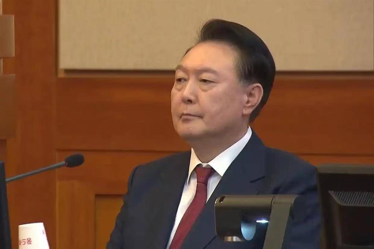 韩总统尹锡悦贸然发动戒严被弹劾下台，专家：或被追究叛乱罪等罪名，入狱几乎“板上钉钉”_搜狐网