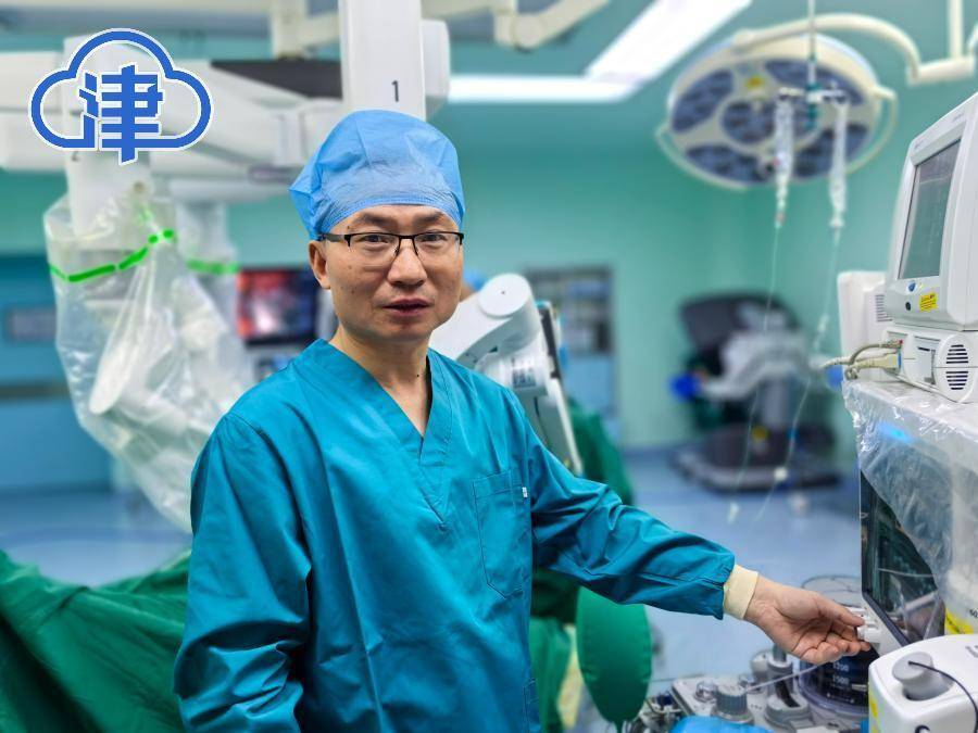 全国卫生健康系统“白求恩奖章”获得者余剑波：推动麻醉与重症医学创新发展