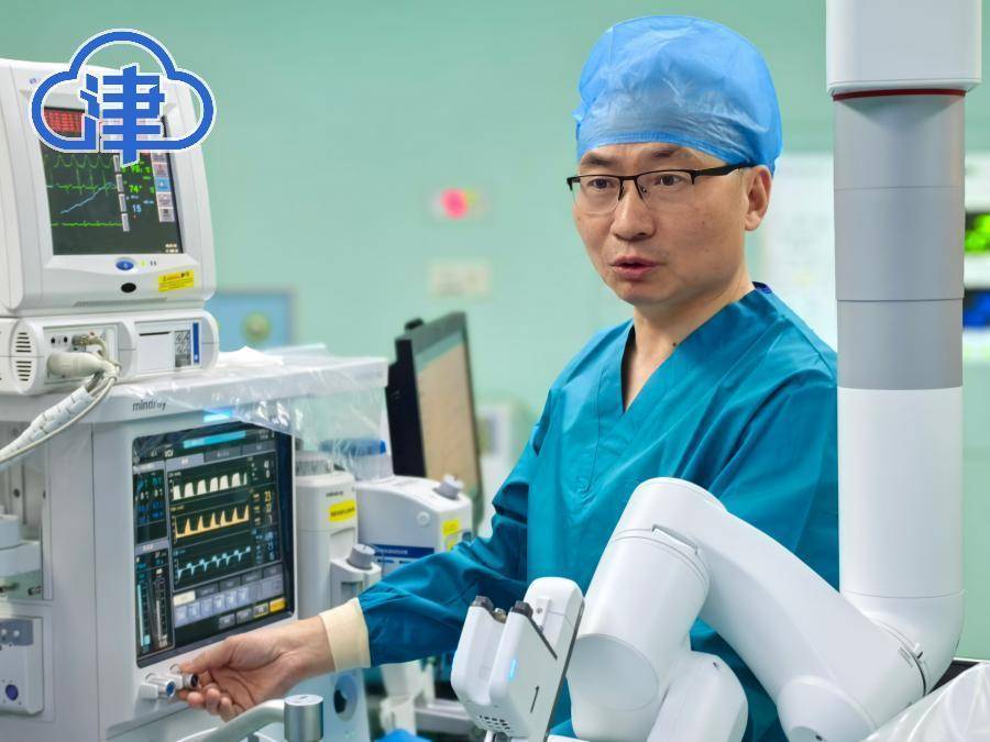 全国卫生健康系统“白求恩奖章”获得者余剑波：推动麻醉与重症医学创新发展