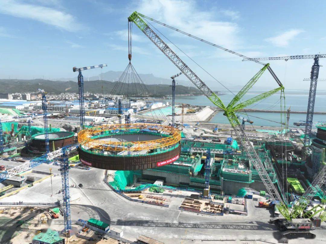 全球最大“华龙一号”核电基地 3 号机组钢衬里筒体全部吊装完成