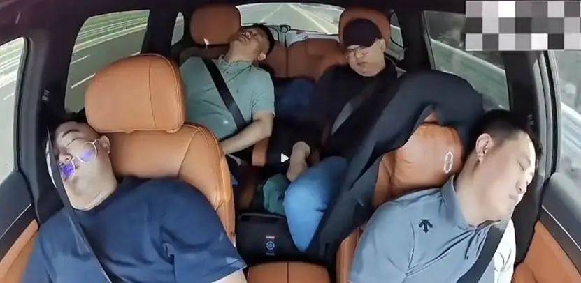 “自动驾驶”或成禁用词，智驾产业将迎最严厉整顿