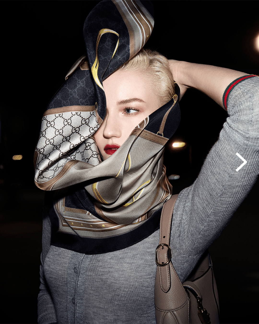 gucci|忠于古驰:丝巾之艺