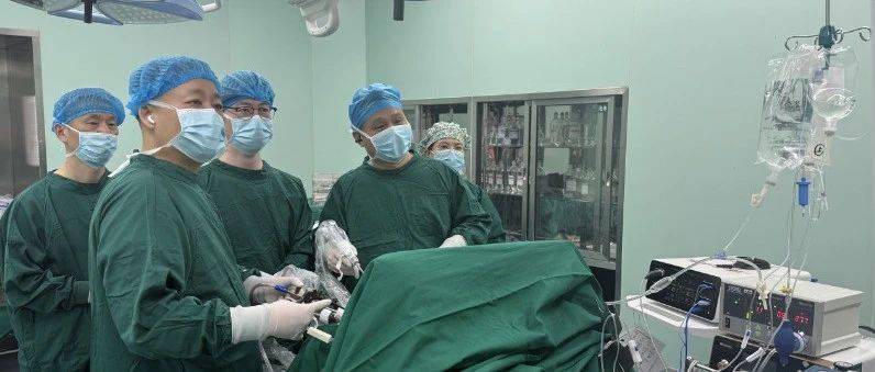 【佑安援助】“声”“光”协作，北京佑安医院援助专家段斌炜带领团队运用术中超声+荧光导航技术实施腹腔镜下精准肝癌切除手术_肝胆_患者_肿瘤