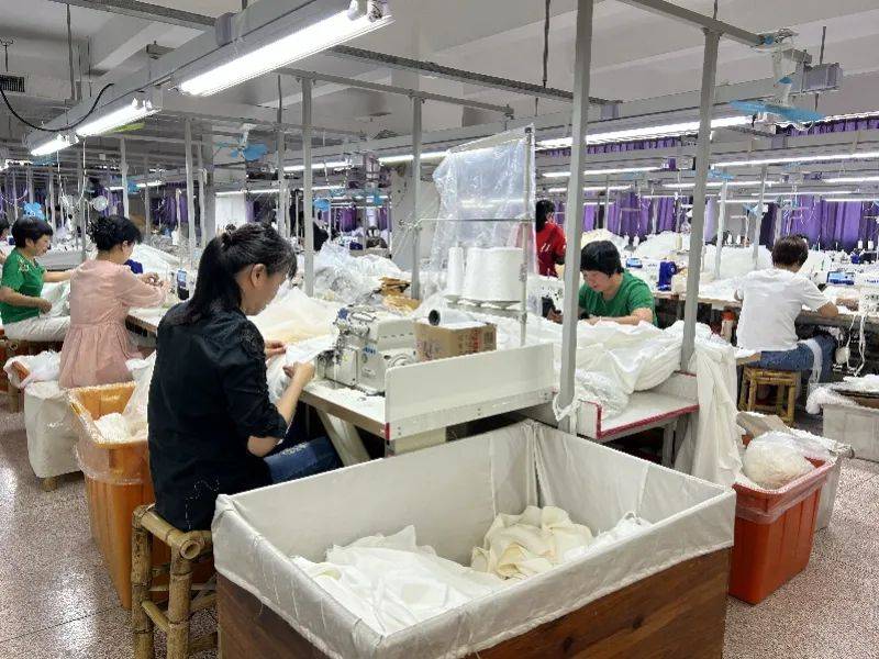 威客电竞入口“美国近九成婚纱在中国制造”美国新娘们急了(图1)