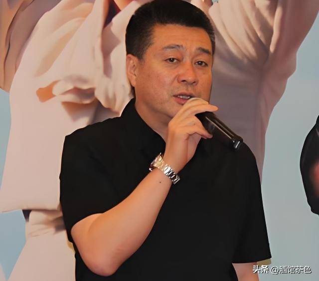 陈逸恒现状:71岁略显老,妻子继女对他很好,没有亲生孩子也幸福