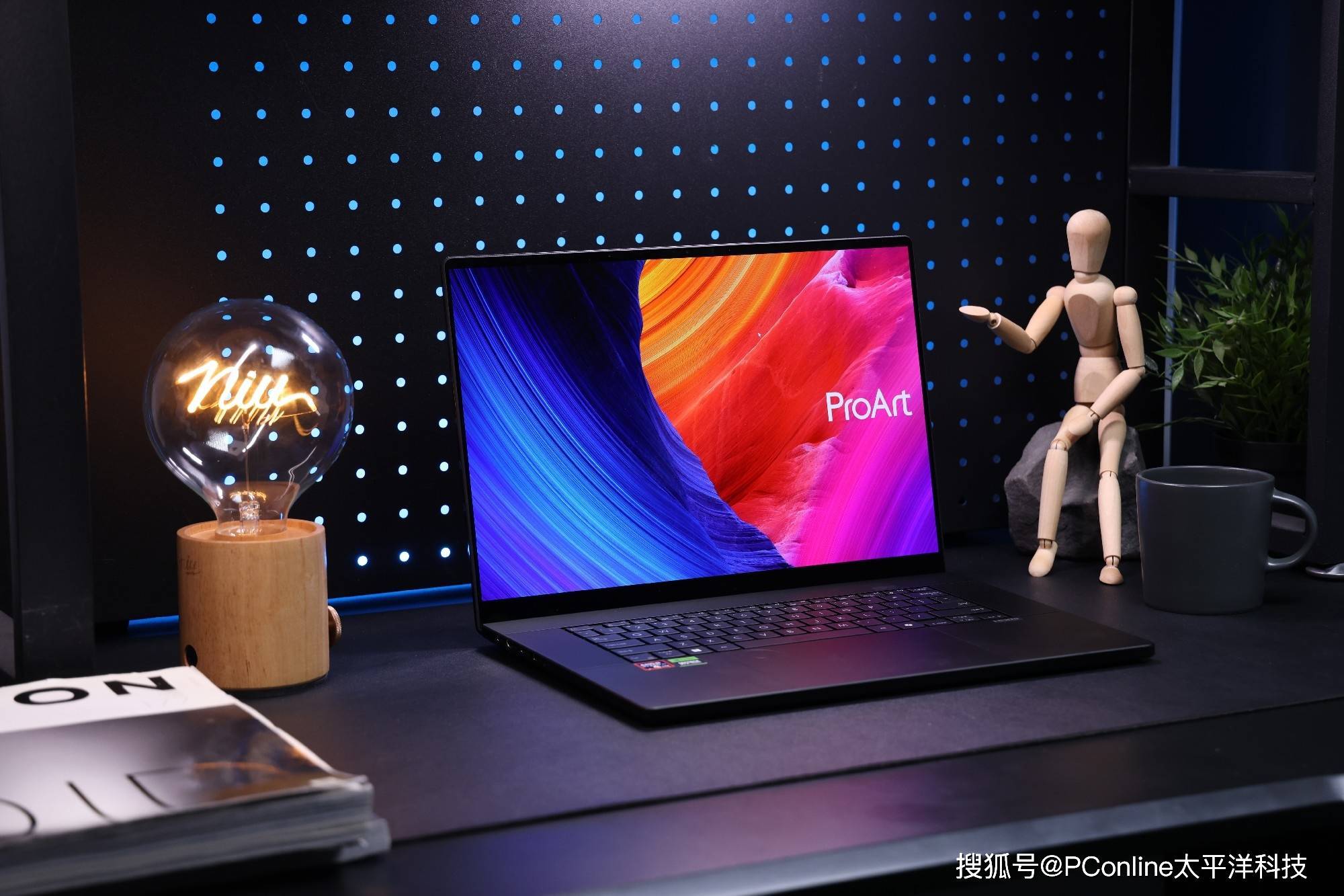 恒峰娱乐入口华硕ProArt 创16 2025创作者笔记本：CNC工艺与虚拟旋钮的创新融合(图1)