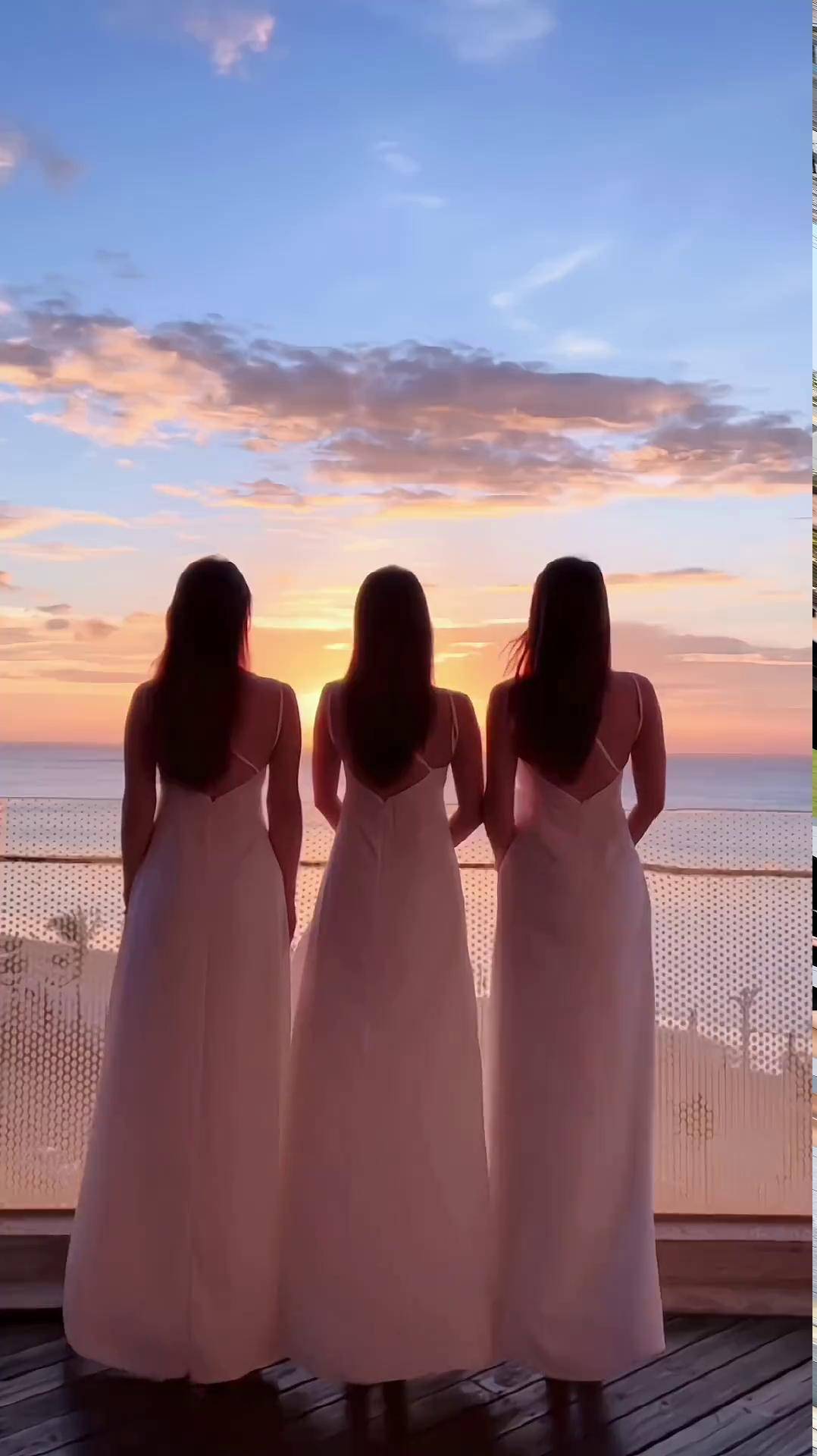 或许自由更胜一筹三胞胎碧星梦 向云端 背影 三胞胎碧星梦