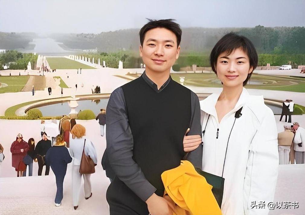 央视主播郑丽:下嫁丁克7年后,37岁高龄生女,婆婆比老公还激动