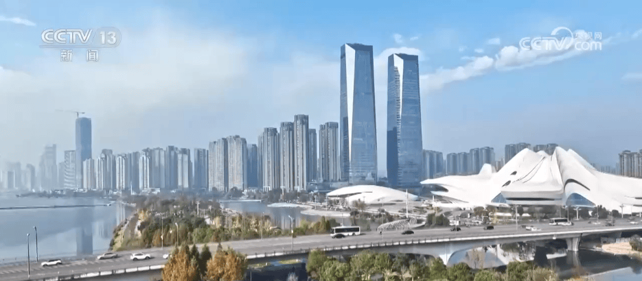 楼市新策“组合拳”激发市场活力，多地房地产市场表现活跃