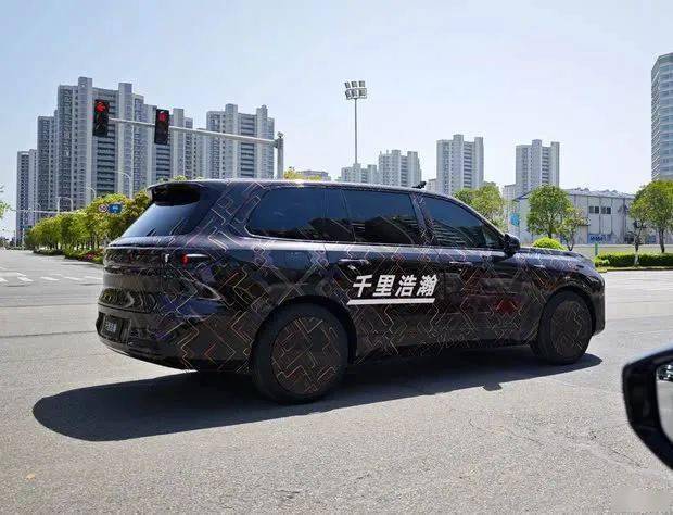 吉利银河星舰9曝光：6座旗舰SUV，搭载千里浩瀚驾驶辅助，何时亮相？