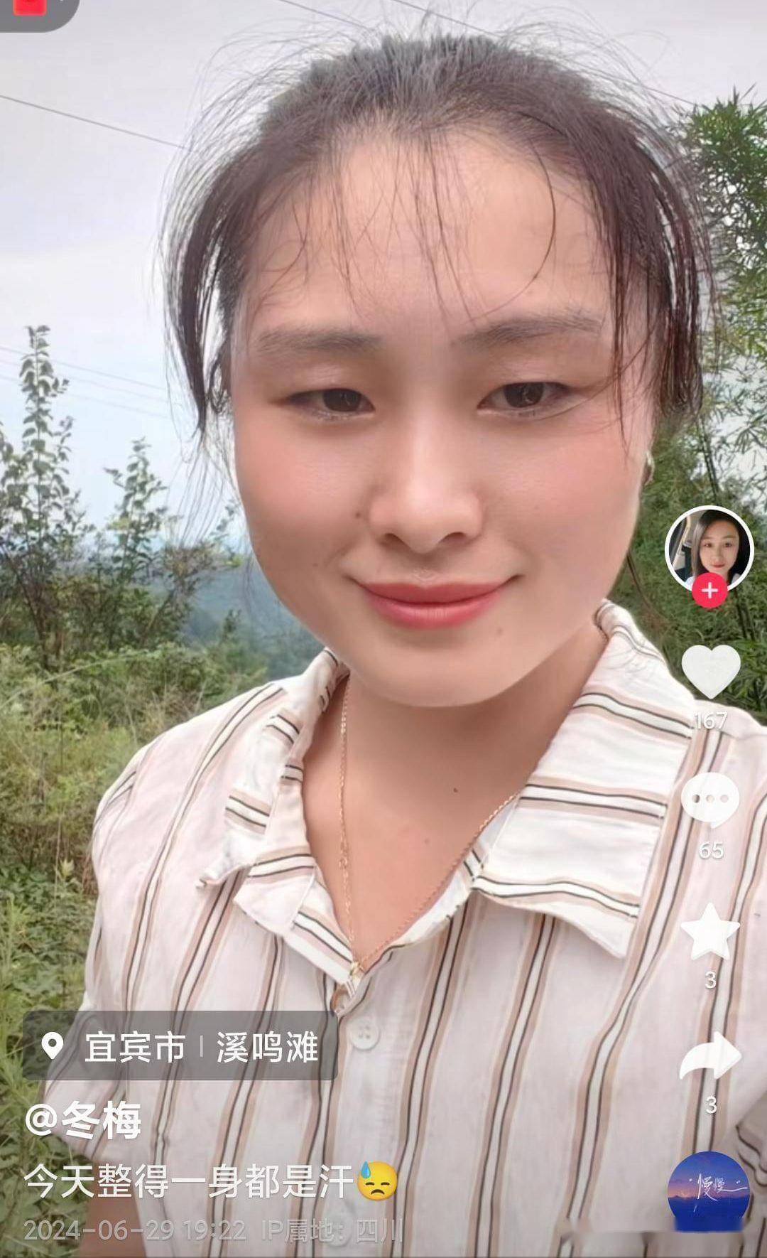 多名当地有群众在围观,也有帽子叔叔在边上,大家也都纷纷惋惜,这女孩