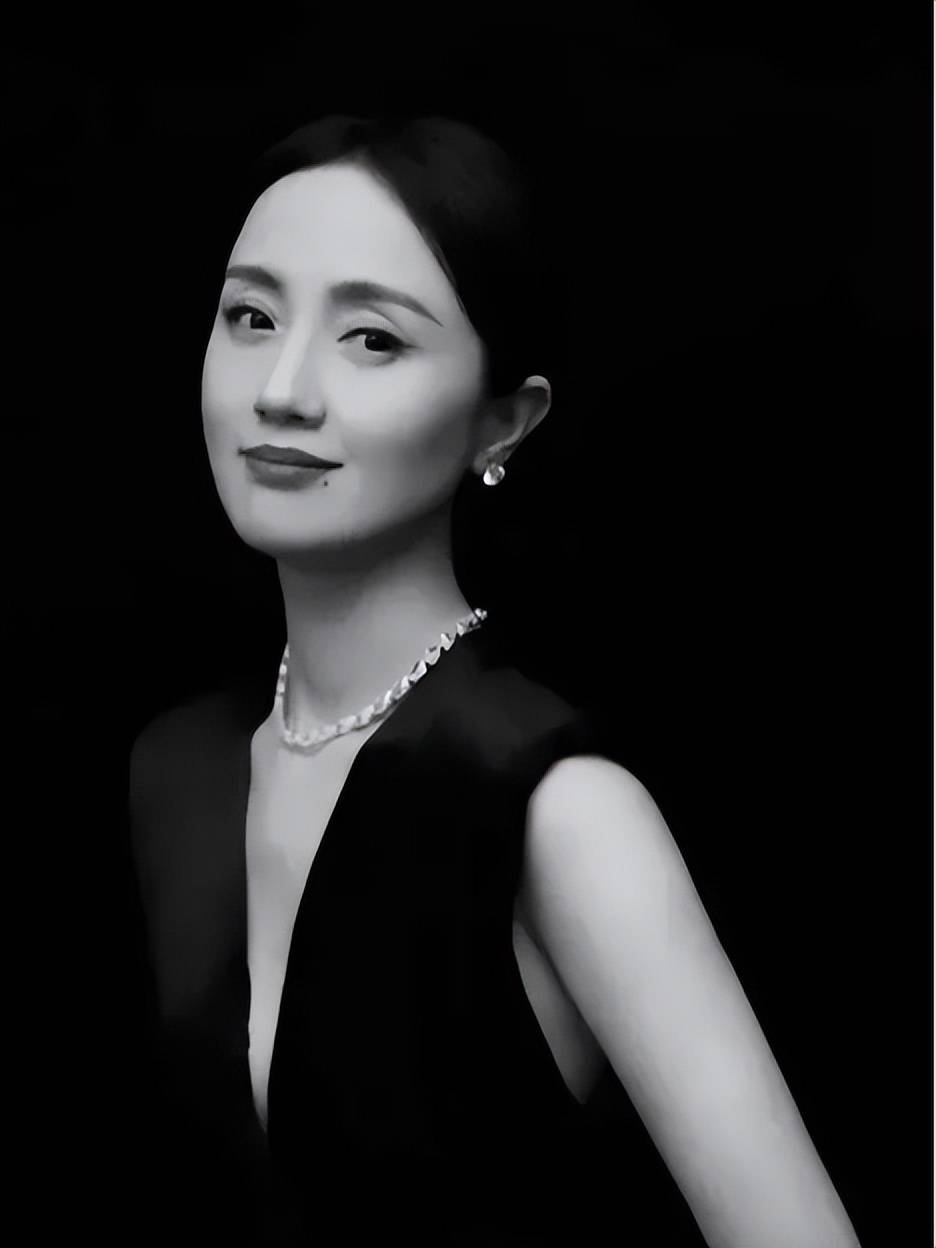 朱媛媛去世！辛柏青透露妻子临终状态，12字表心情，难怪相爱32年