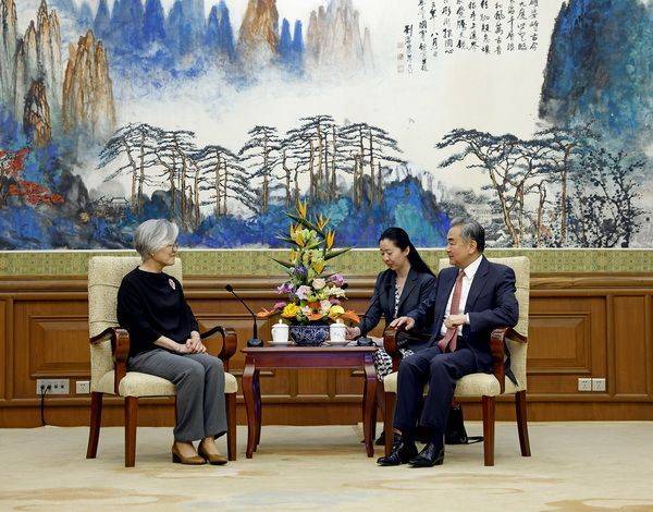 王毅：美方近日试图对中国芯片进行全面封杀，这是赤裸裸的单边霸凌