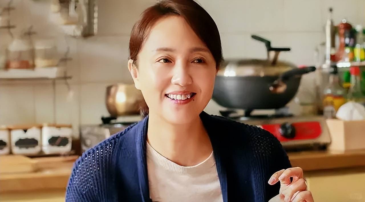 朱媛媛去世！辛柏青透露妻子临终状态，12字表心情，难怪相爱32年