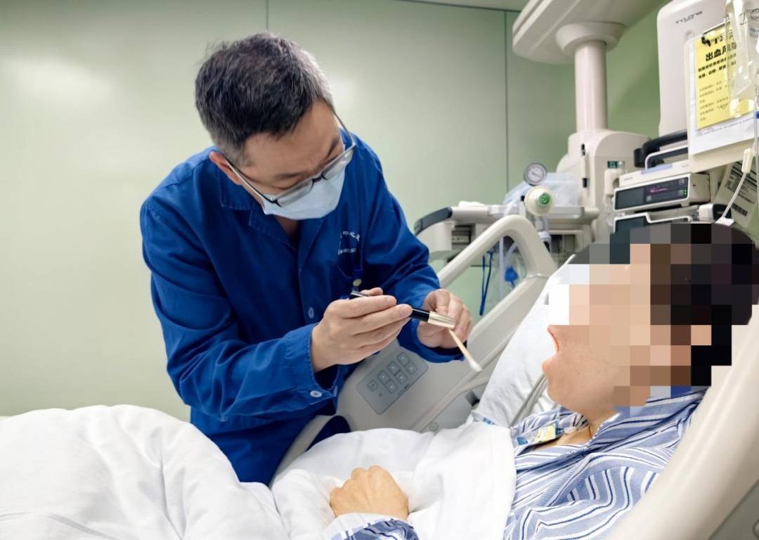 千万别误当感冒！医生：这种喉咙痛，十几分钟就可能要命……