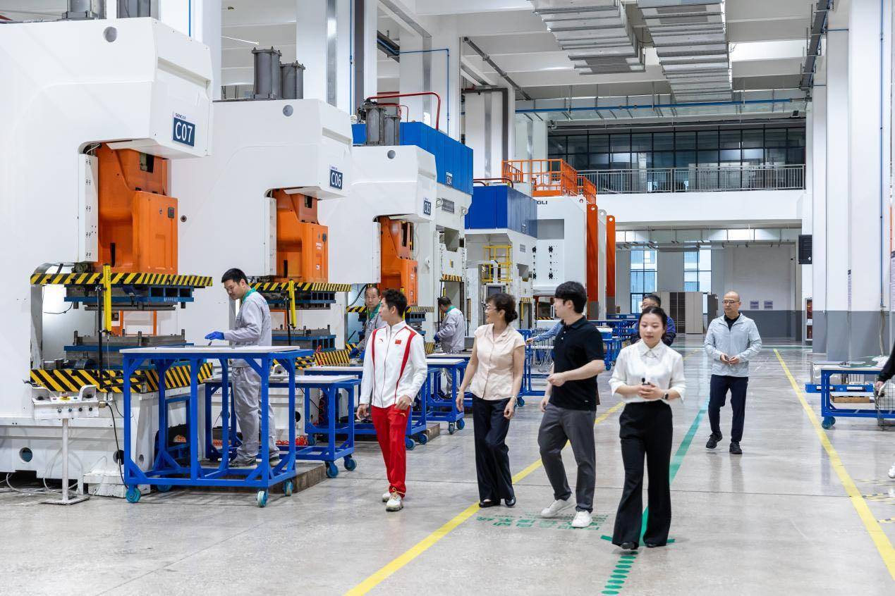 奥运冠军林跃华体会- 华体会体育官方网站- 体育APP下载透露健身和烹饪秘籍森歌柜电融合带来未来厨房