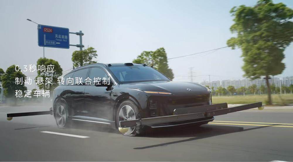 继雷军后，蔚来李斌“高速爆胎测试”为“双6”新车造势！