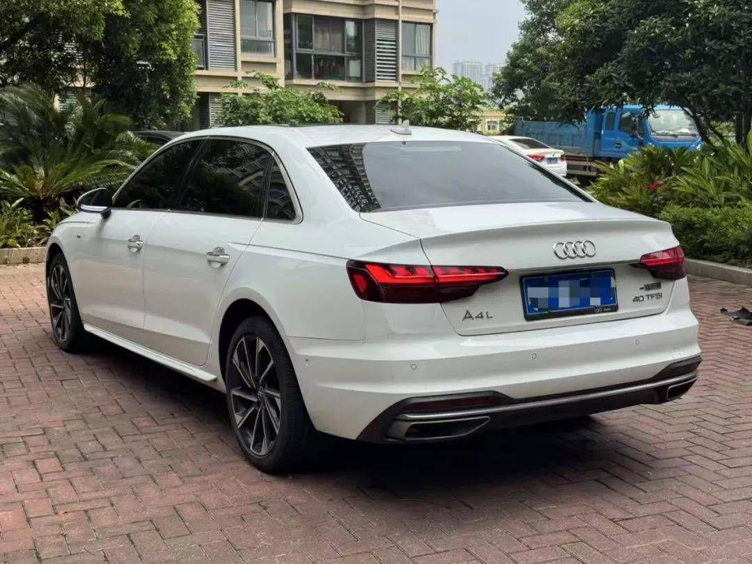 2021年 奥迪a4 豪华版 车况精品