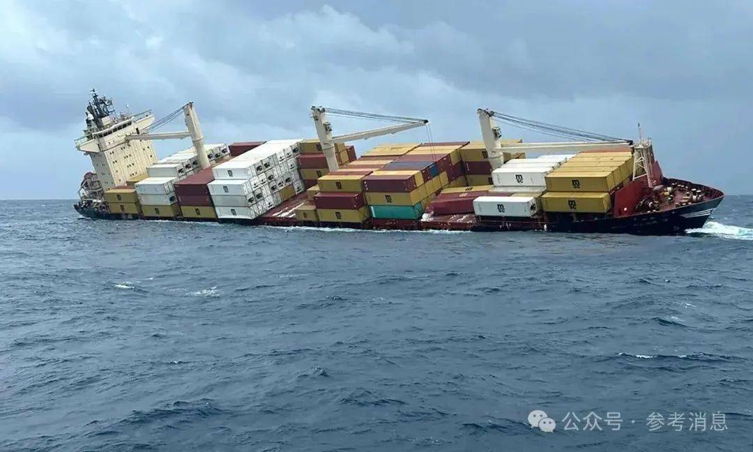 突发：一船只在印度海域沉没！印国防部发声