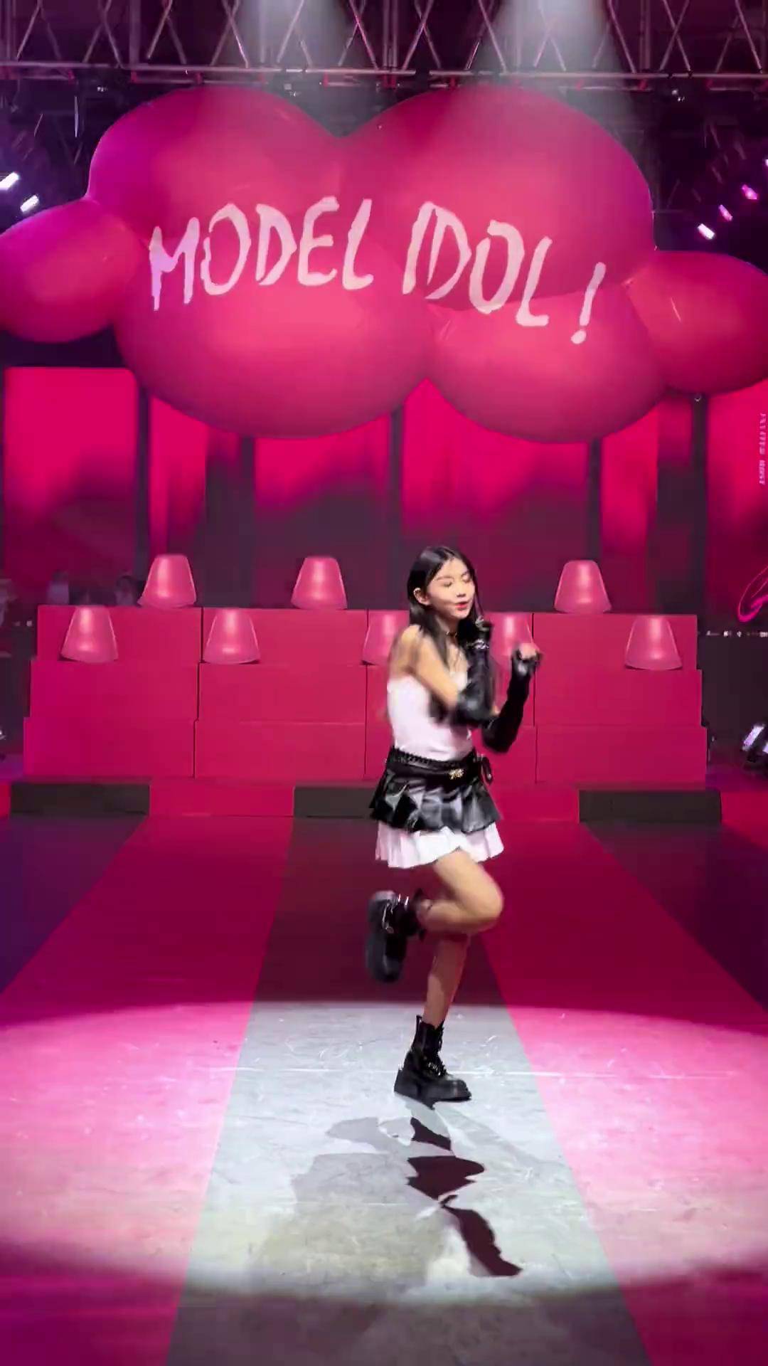 宋小睿 宋小睿 ive 舞蹈 baddie 浅跳一下